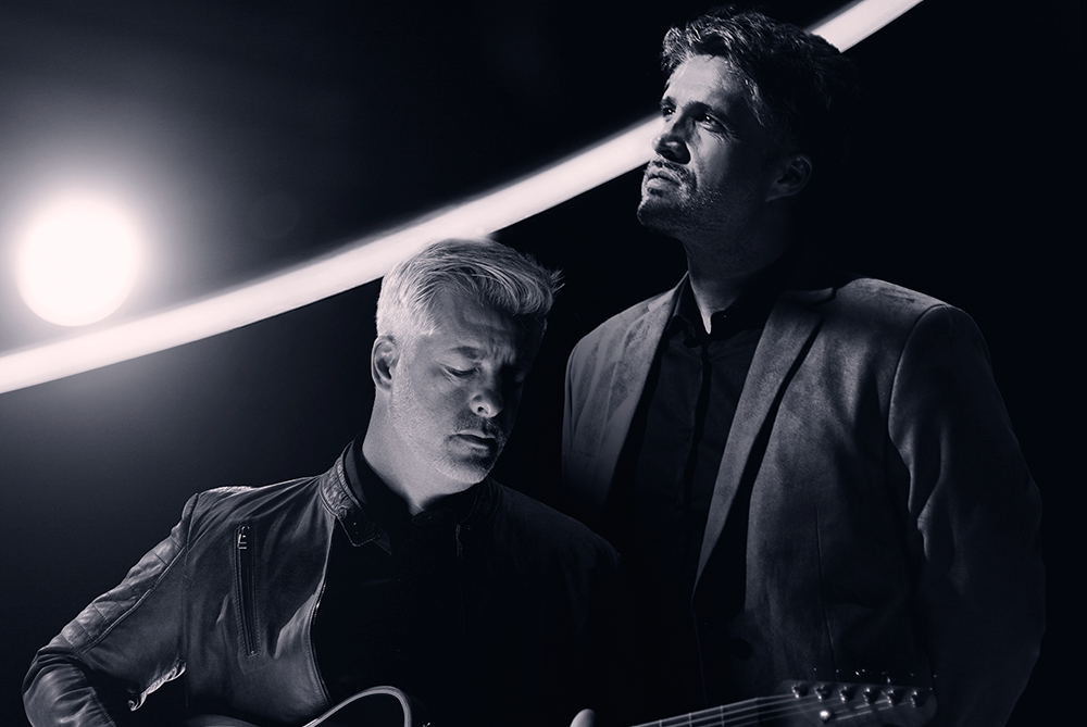 VICTOR E LEO INICIAM TURNÊ ESSÊNCIA COM SHOW DE ESTREIA EM SÃO PAULO