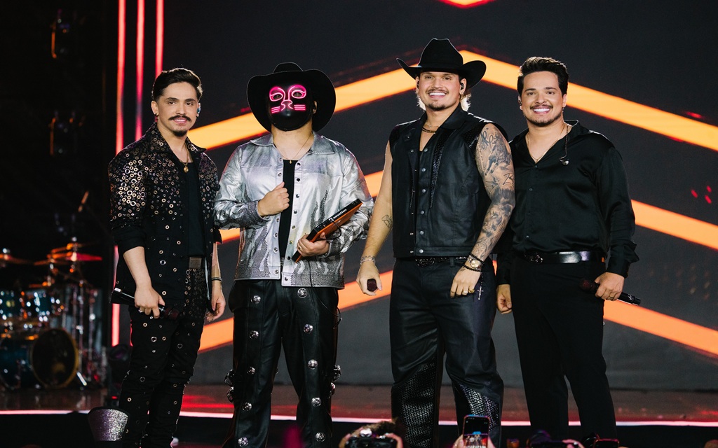 Kaique e Felipe lançam "Rolê Perfeito" com CountryBeat